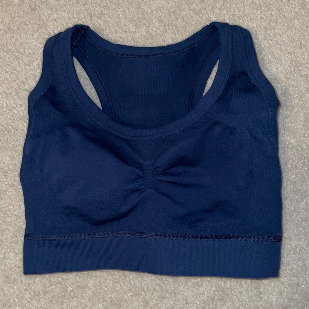 sports bra